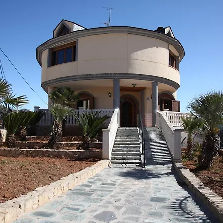 Casa Genes Chera